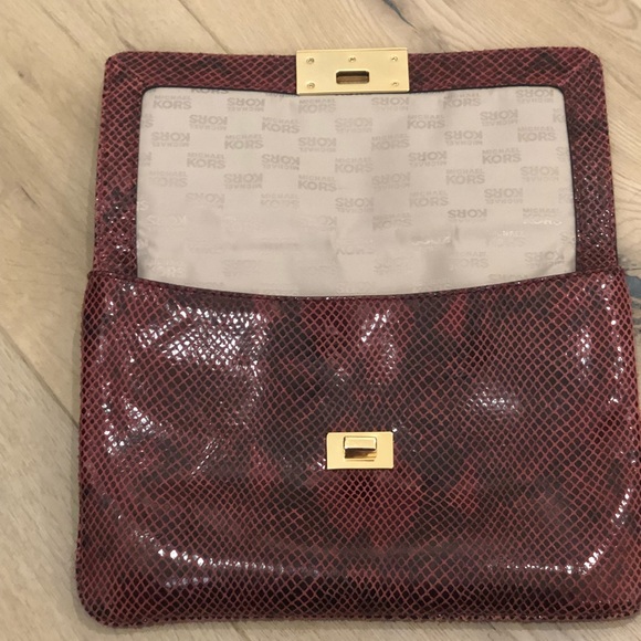 Michael Kors snake skin handbag - Picture 5 of 7